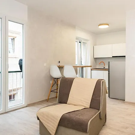 Max Center Of The Old Town Free Parking Beautiful View