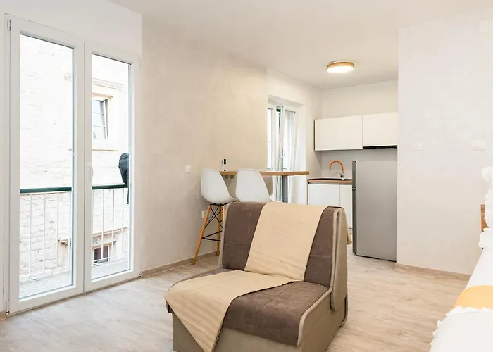 Max Center Of The Old Town Free Parking Beautiful View