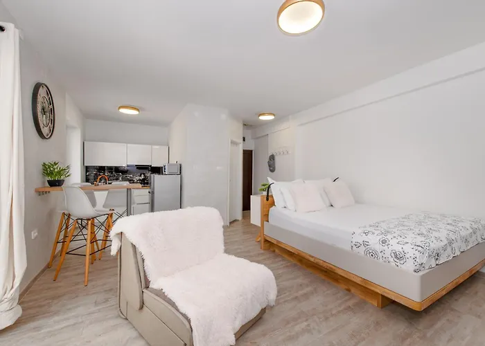 Max Center Of The Old Town Free Parking Beautiful View Apartment